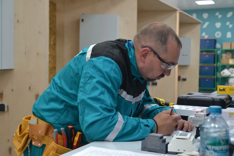 ТПП Воронежской области приняла участие в работе конкурсной комиссии регионального этапа Всероссийского конкурса «Лучший по профессии» среди электромонтеров